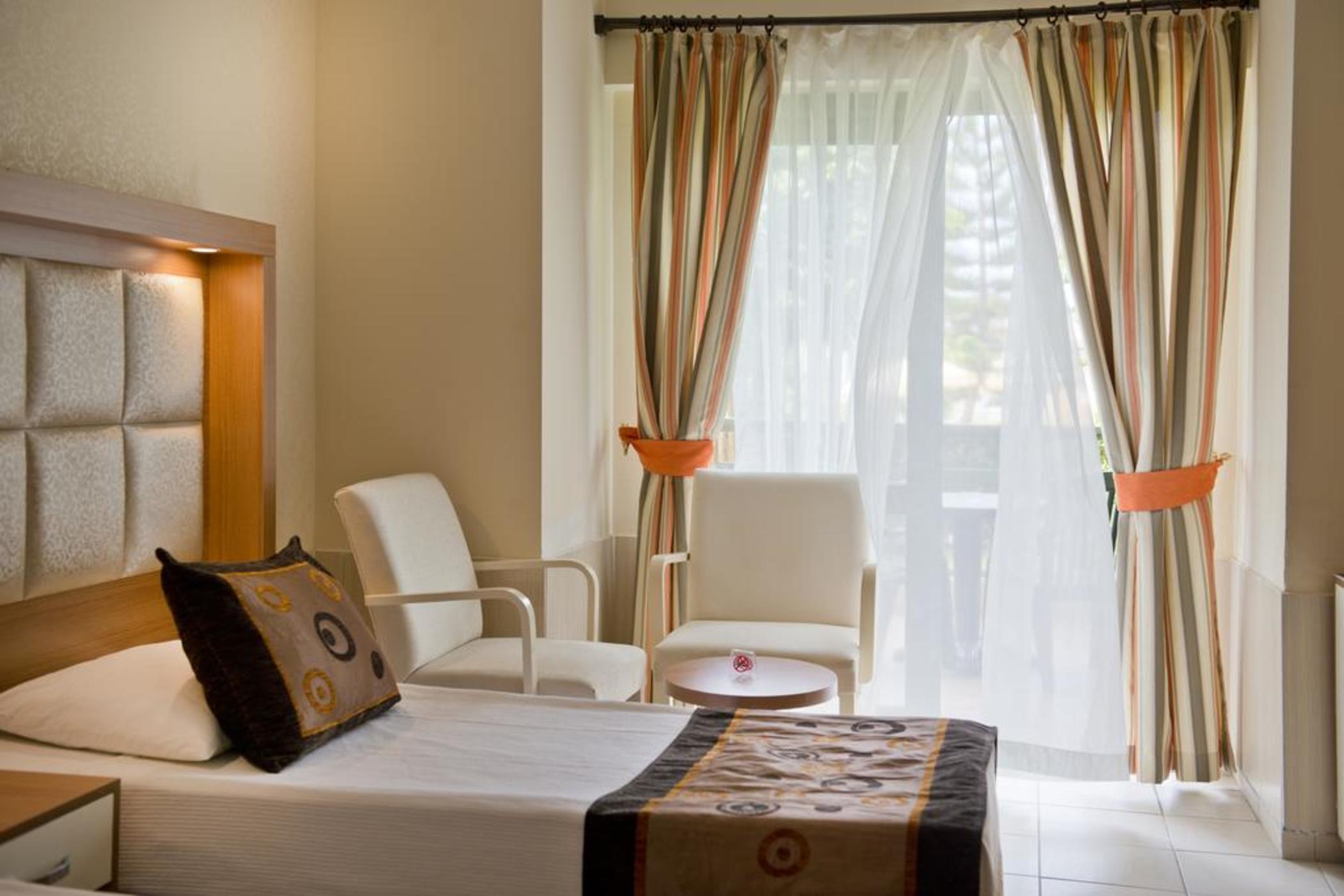Oz Hotels Incekum Beach Resort & Spa Hotel Okurcalar Exterior foto